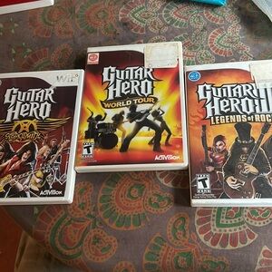 Guitar hero Wii bundle